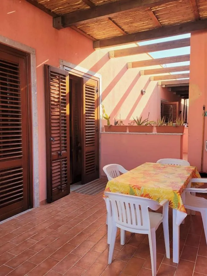 Le Case Di Ciccio - Casa Girasole Pantelleria